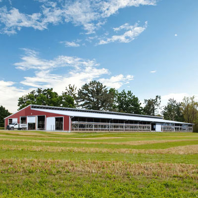 Weatherproof Prefabricated Steel Frame Farm Building Poultry House Easy Install