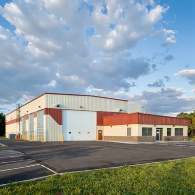Q345 Prefab Commercial Industrial Steel Construction Warehouse Building With Sliding Door