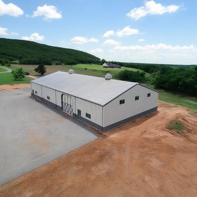 Bolt Connection Steel Structure Warehouse Weather Resistant Steel Frame Factory