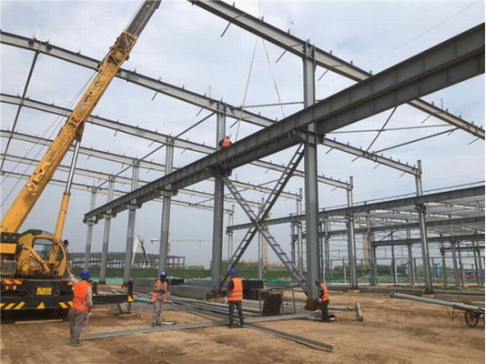 OEM Prefabricated Steel Workshops Metal Frame Construction With Aluminum Window