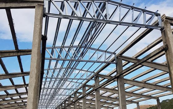 OEM Prefabricated Steel Workshops Metal Frame Construction With Aluminum Window